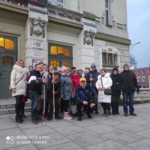 członkowie Koła Wałbrzych w teatrze dramatycznym w Jeleniej Górze na Opowieści Wigilijnej