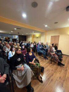 Członkowie Koła Jelenia Góra podczas uroczystości Białej Laski w Hotelu Feniks